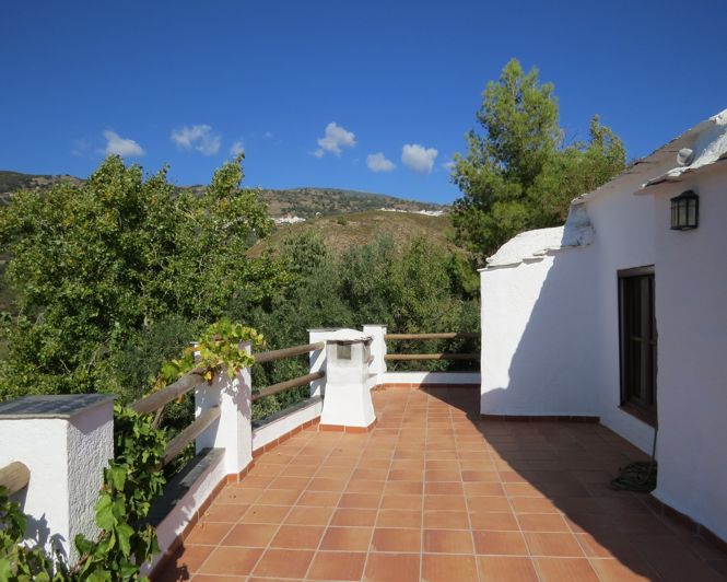 Image No.2-3 Bed Property for sale