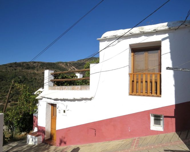 Image No.6-3 Bed Property for sale