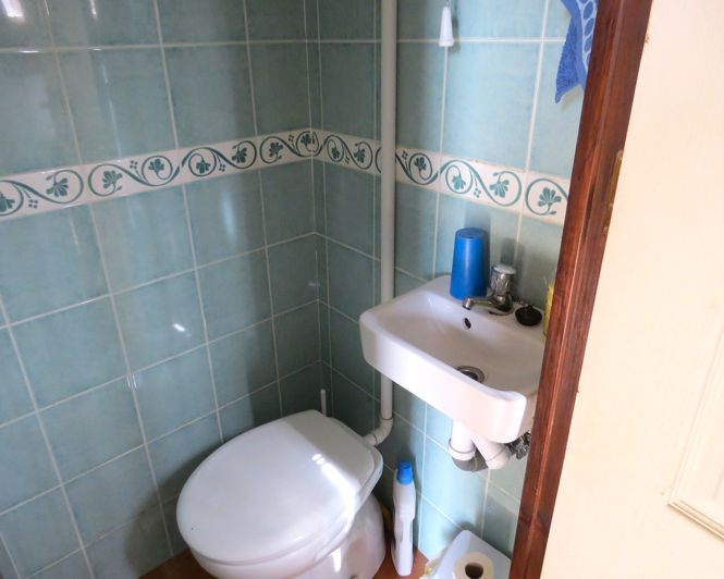 Image No.17-3 Bed Property for sale