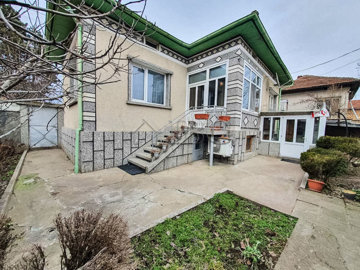 1 - Ruse, House