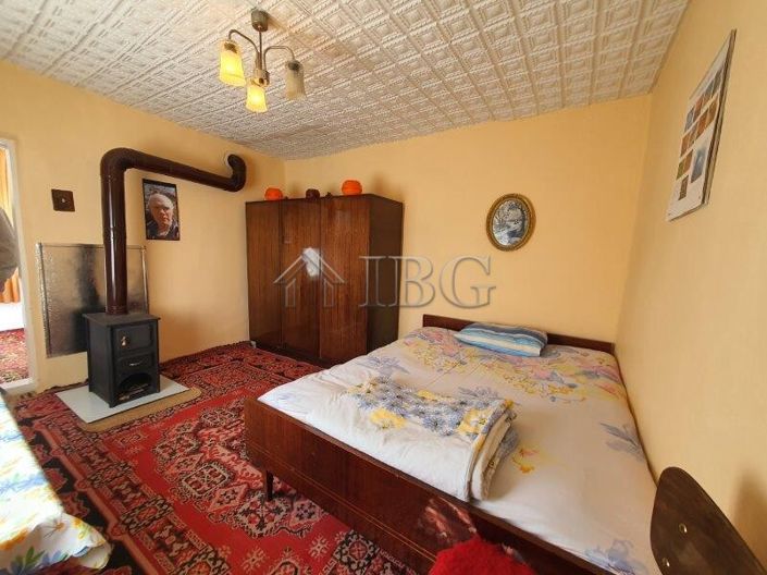 Image No.11-2 Bed House for sale