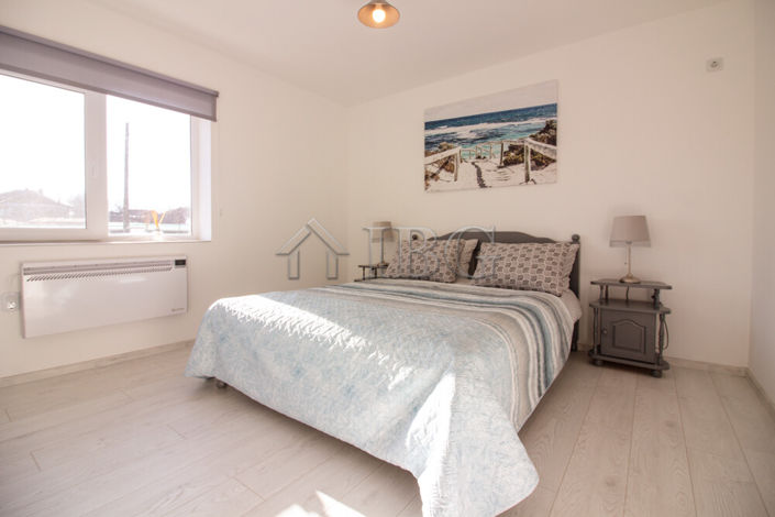 Image No.14-4 Bed House for sale