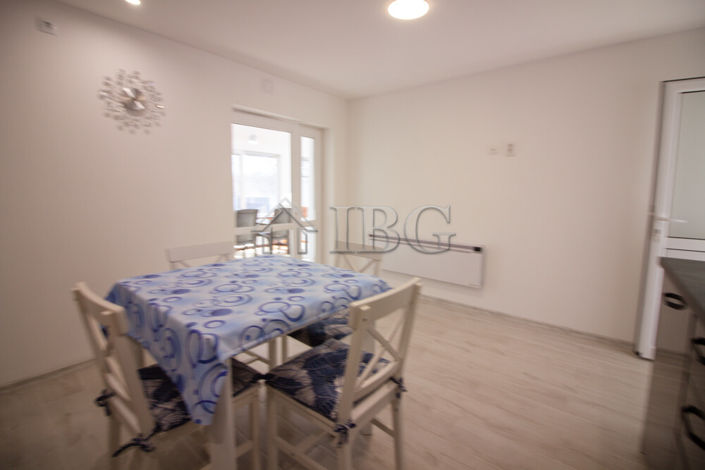 Image No.9-4 Bed House for sale