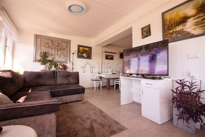 Image No.17-4 Bed House for sale