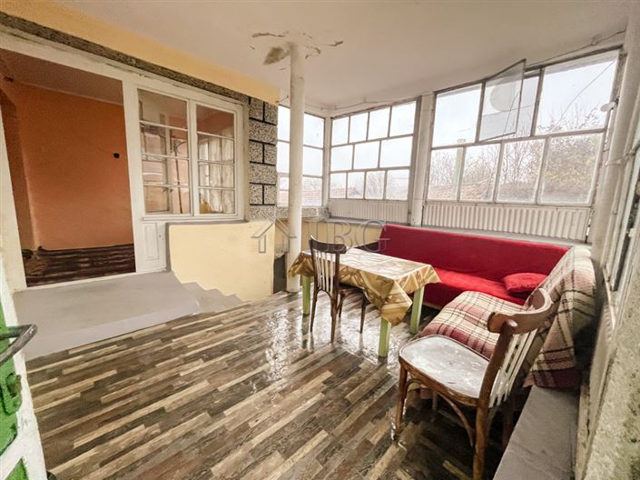 Image No.8-4 Bed House for sale