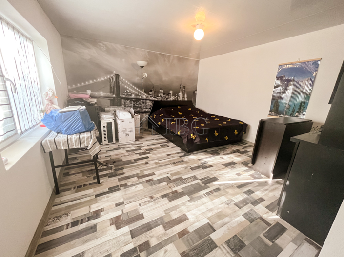 Image No.14-7 Bed House for sale