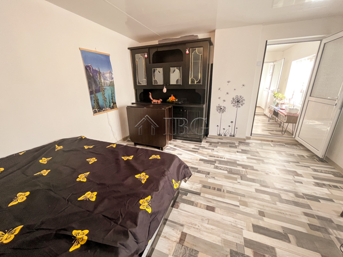 Image No.15-7 Bed House for sale