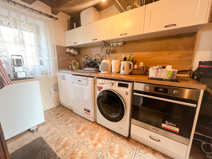 Image No.19-7 Bed House for sale