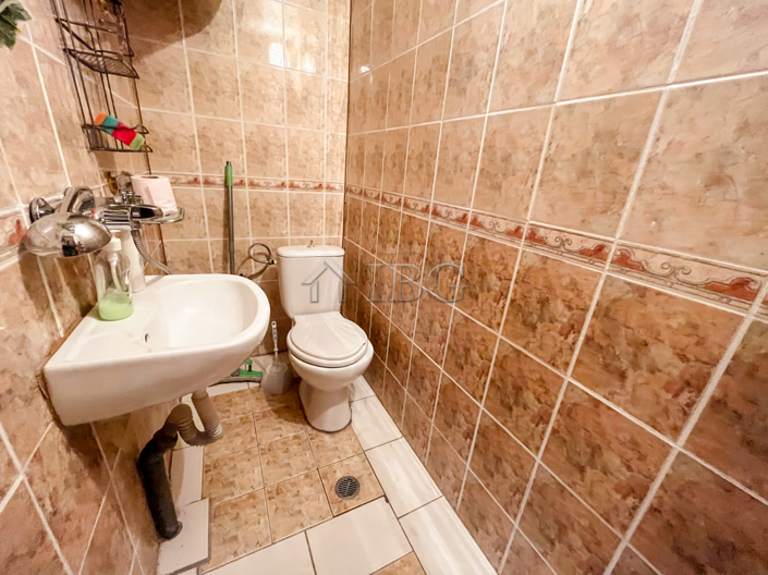 Image No.41-7 Bed House for sale