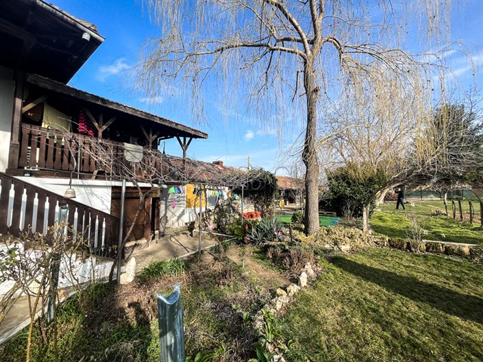 Image No.7-7 Bed House for sale