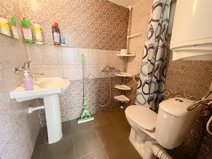 Image No.9-7 Bed House for sale