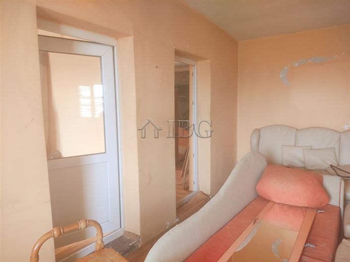 Image No.14-2 Bed House for sale