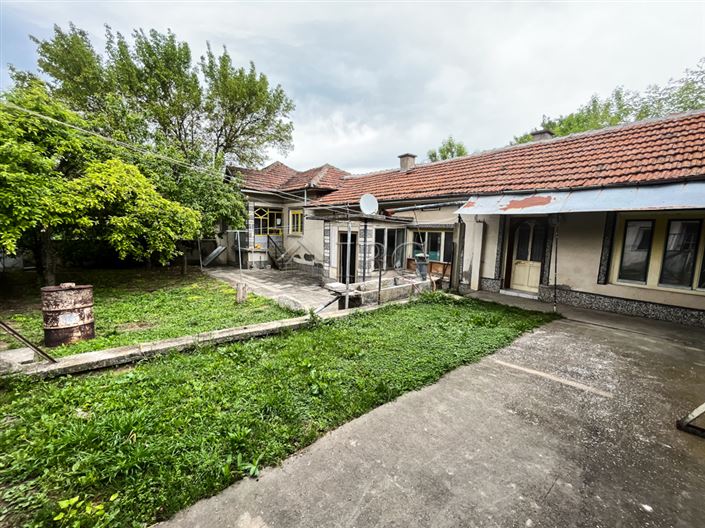 Image No.28-5 Bed House for sale