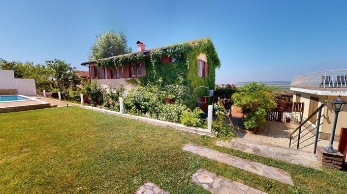 Image No.14-3 Bed House for sale