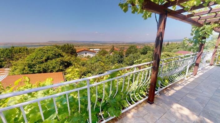 Image No.15-3 Bed House for sale