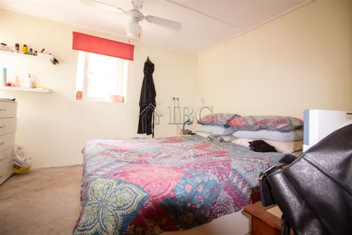 Image No.7-5 Bed House for sale