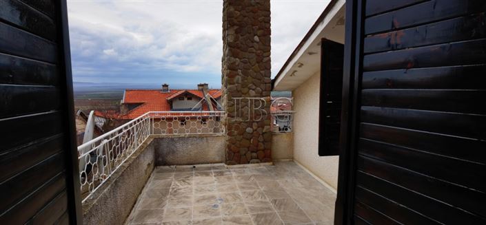 Image No.30-3 Bed House for sale