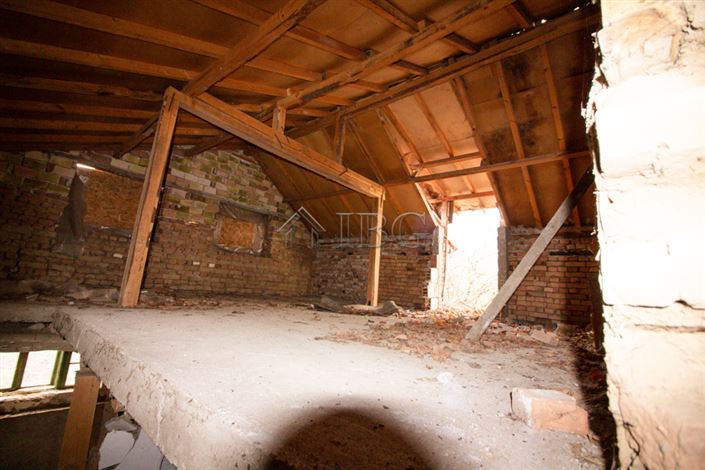 Image No.10-3 Bed House for sale