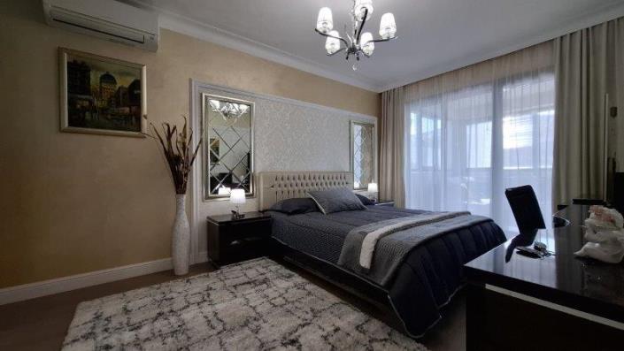 Image No.15-4 Bed House for sale