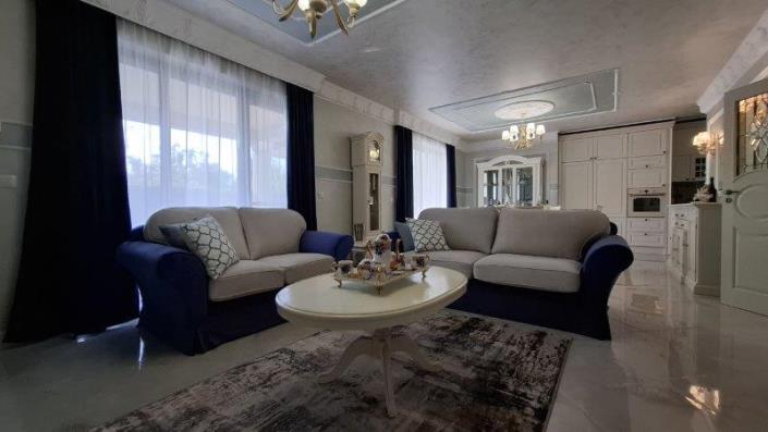 Image No.5-4 Bed House for sale