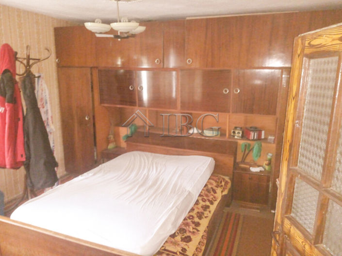 Image No.11-2 Bed House for sale