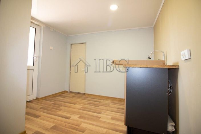 Image No.6-1 Bed House for sale