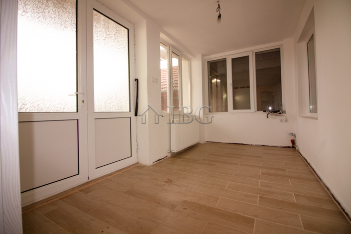 Image No.19-3 Bed House for sale