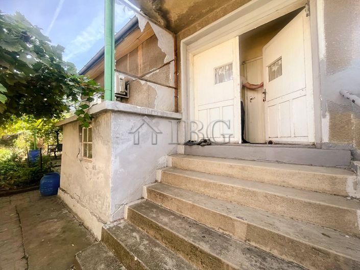 Image No.12-2 Bed Apartment for sale