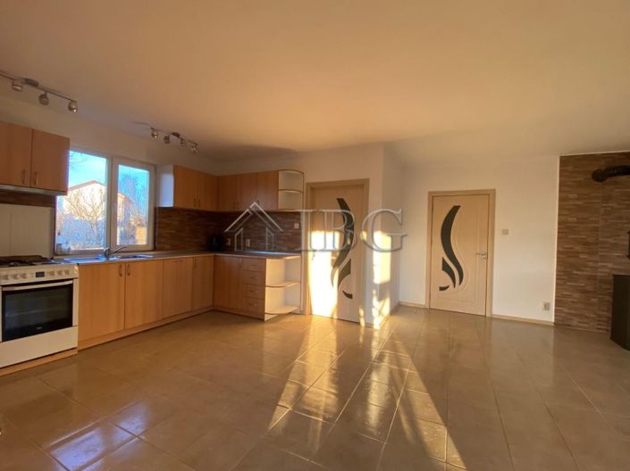 Image No.11-2 Bed House for sale