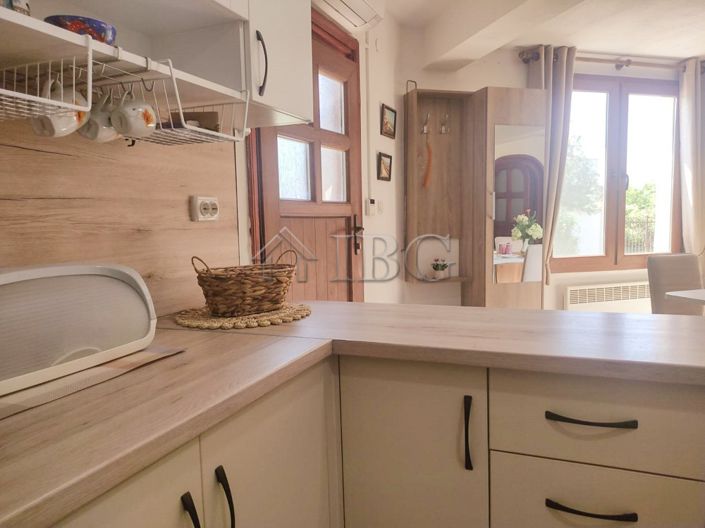 Image No.10-3 Bed House for sale