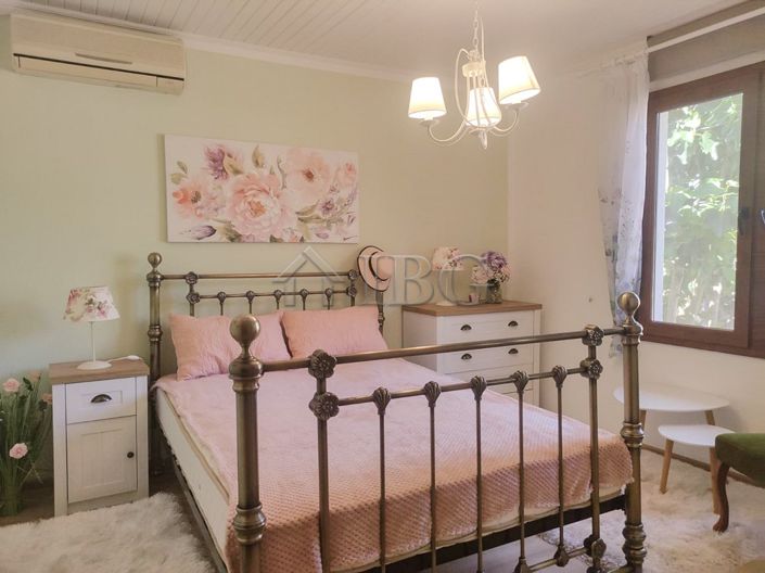 Image No.9-3 Bed House for sale