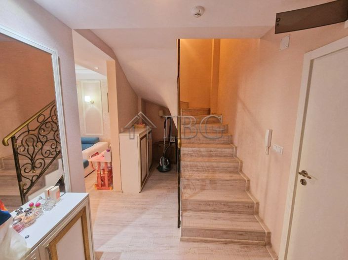 Image No.10-2 Bed Apartment for sale