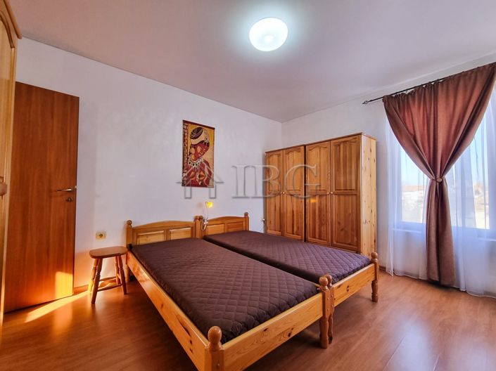 Image No.16-3 Bed House for sale