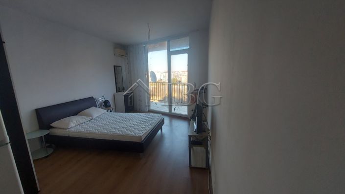 Image No.6-Apartment for sale