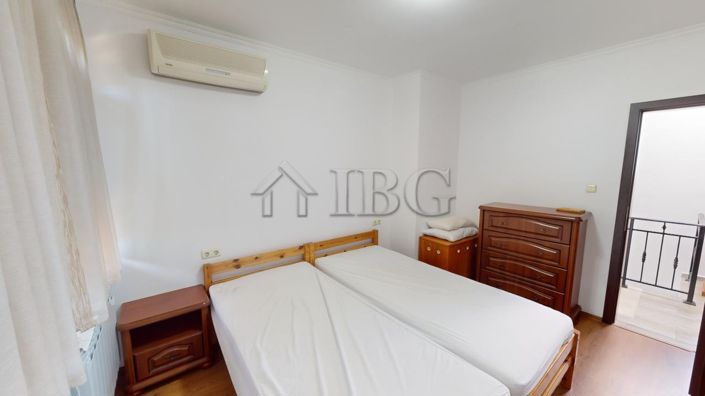 Image No.11-2 Bed House for sale