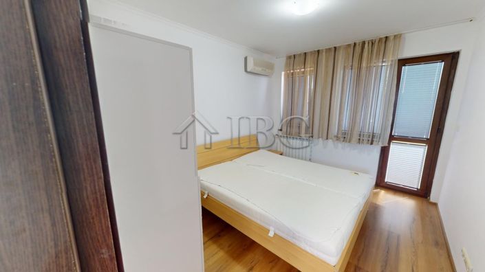 Image No.12-2 Bed House for sale