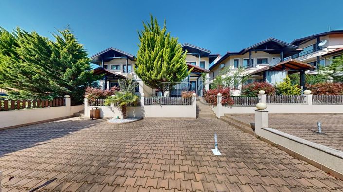 Image No.2-2 Bed House for sale