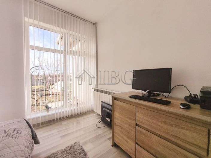 Image No.19-3 Bed House for sale