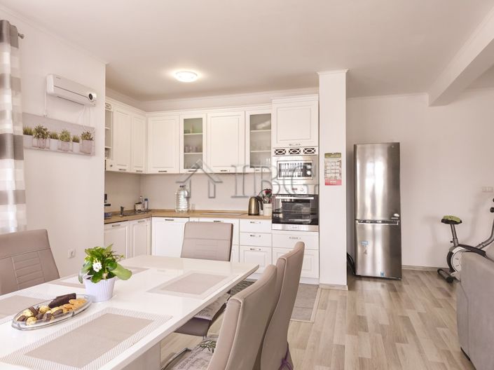 Image No.7-3 Bed House for sale