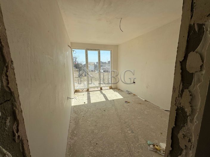 Image No.11-Apartment for sale