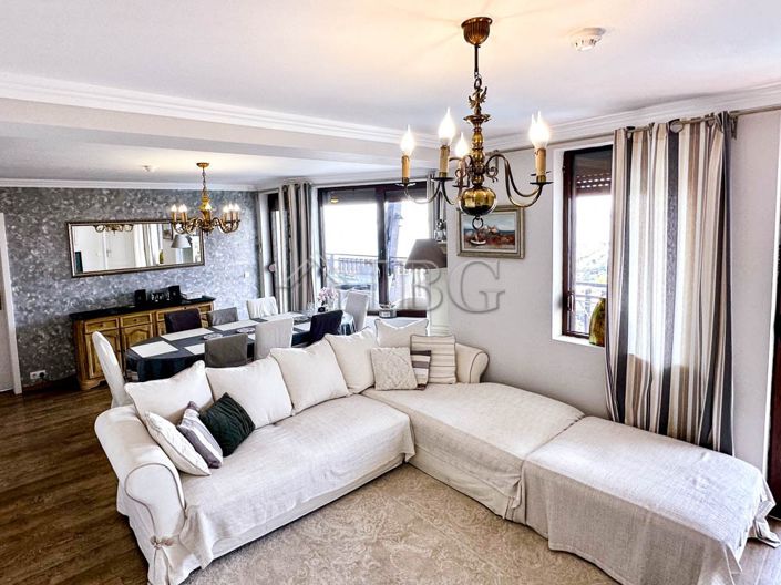 Image No.12-3 Bed Apartment for sale