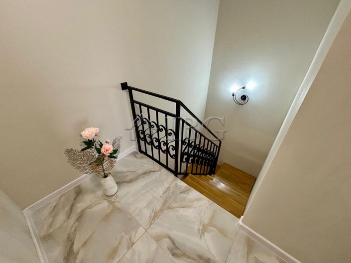 Image No.19-2 Bed Apartment for sale