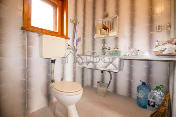 Image No.13-2 Bed House for sale