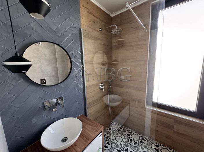 Image No.16-3 Bed House for sale