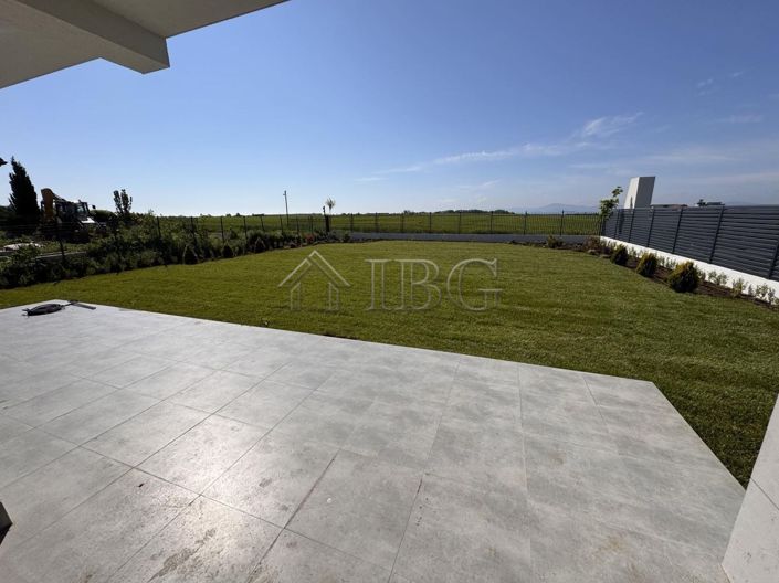 Image No.2-3 Bed House for sale