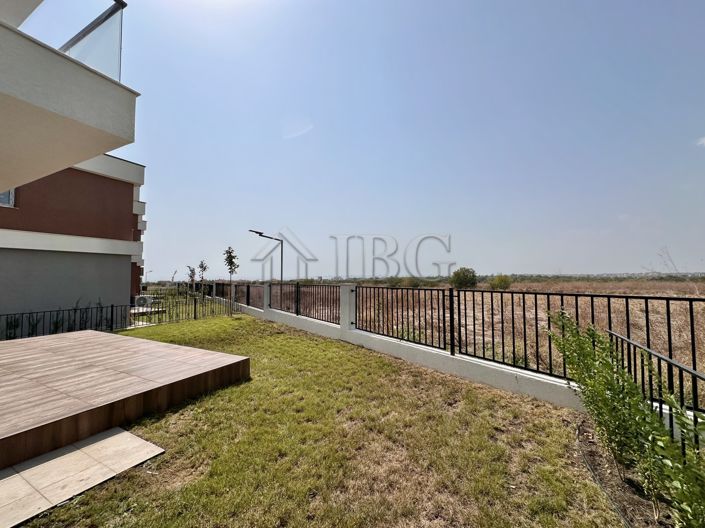 Image No.10-3 Bed House for sale