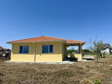 1 - Burgas, House