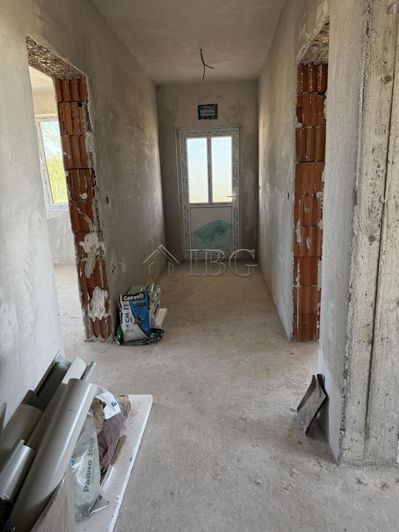 Image No.13-2 Bed House for sale