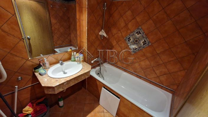 Image No.10-1 Bed Apartment for sale