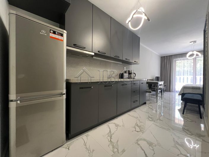 Image No.6-Apartment for sale